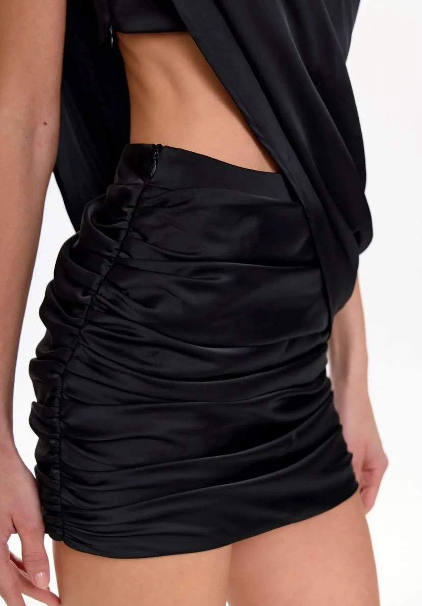 Saten Kumaş Tek Omuz Detaylı Mini Elbise