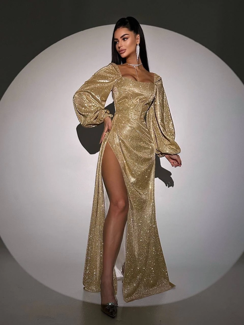 Simli Kumaş Sırt Detay Yırtmaçlı Maxi Boy Elbise