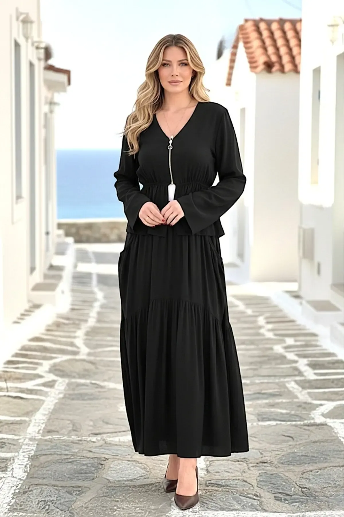 Siyah Göğüs Fermarlı Etekli Takım