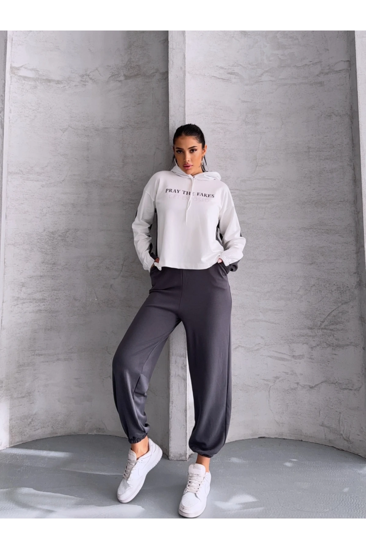 Üç İplik Kapşonlu Basklılı Takım Gri