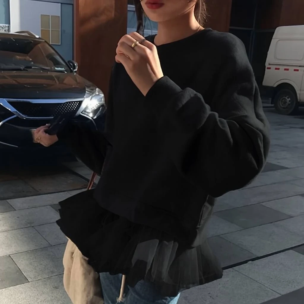 Üç İplik Şardonlu Tül Detaylı Sweatshirt