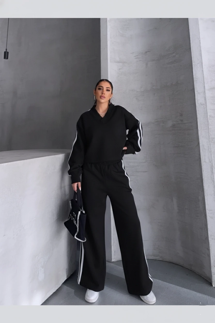 Üç İplik Şardonlu Yanları Şerit Takım Siyah