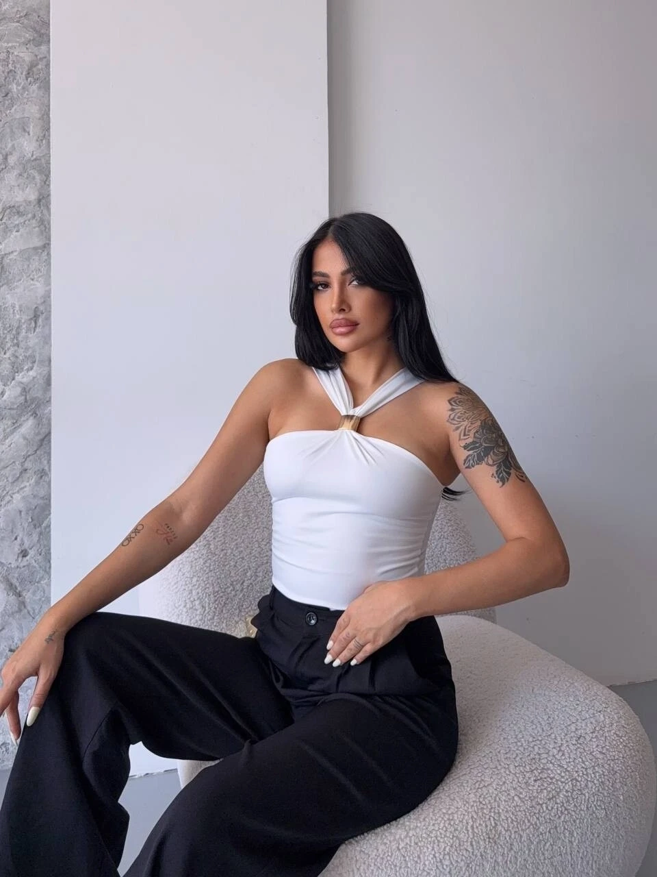 Yaka Detay Sandy Bluz Beyaz