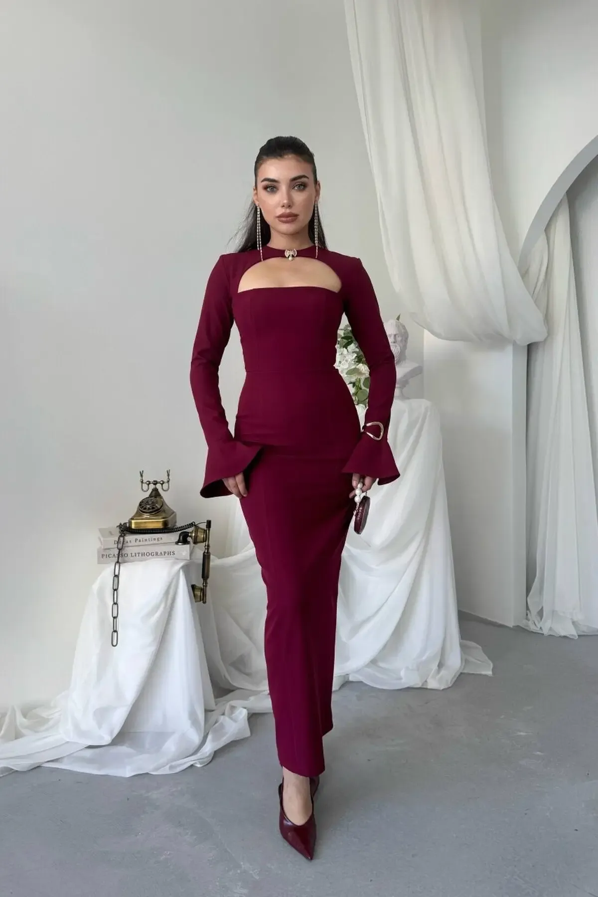 Broş Detaylı Elbise Bordo