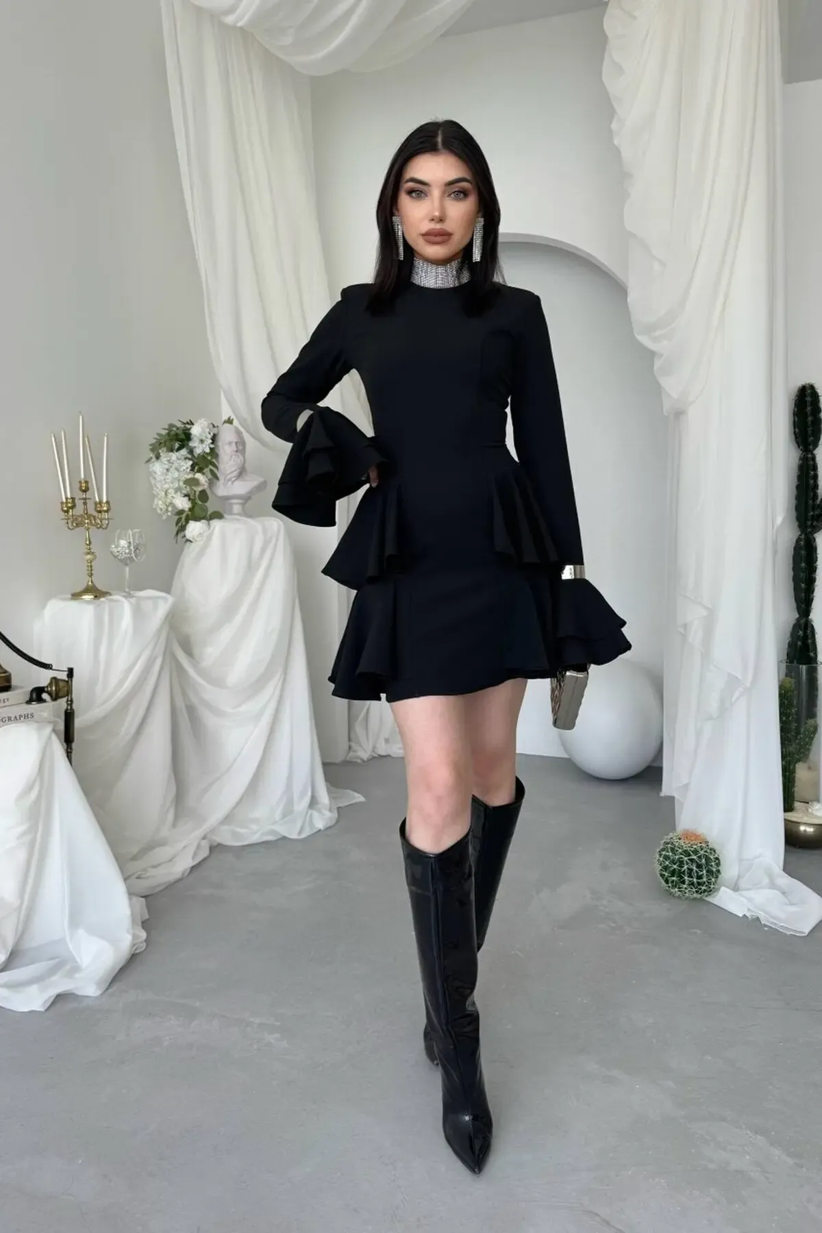 Kol Detay Mini Elbise Siyah