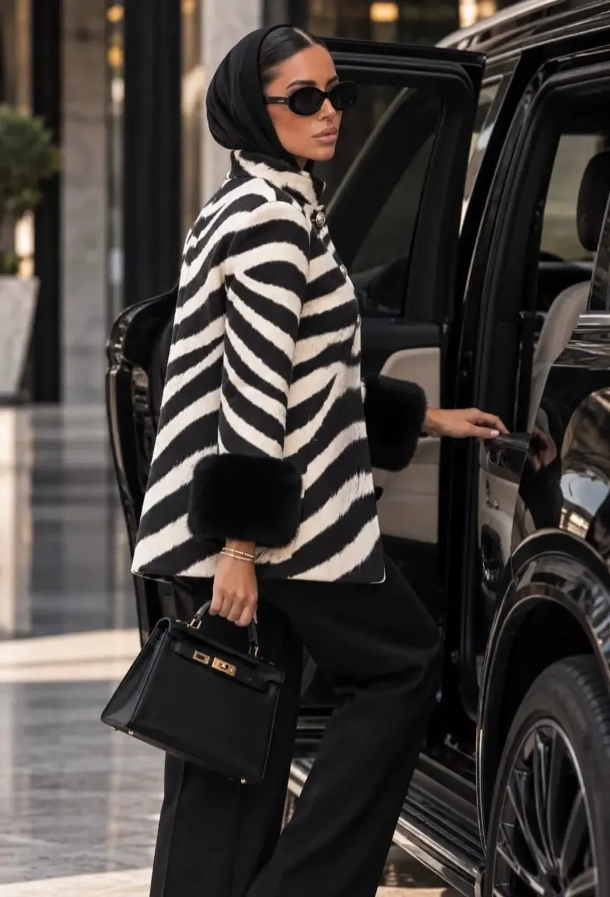Kolu Kürklü Zebra Desen Dokuma Ceket