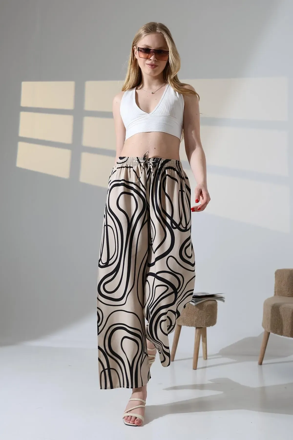 Viskon Bol Paça Bej Desenli Pantalon-ccyz2025pnt-bj