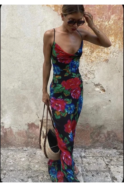 Micro Kumaş Çiçek Desenli Sırt Tasarım Maxi Elbise