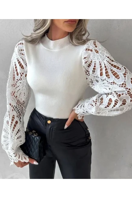 Selanik Yumoş Kumaş İthal Güpür Detaylı Bluz