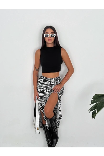 Kristal Kumaş Yırtmaçlı Etek