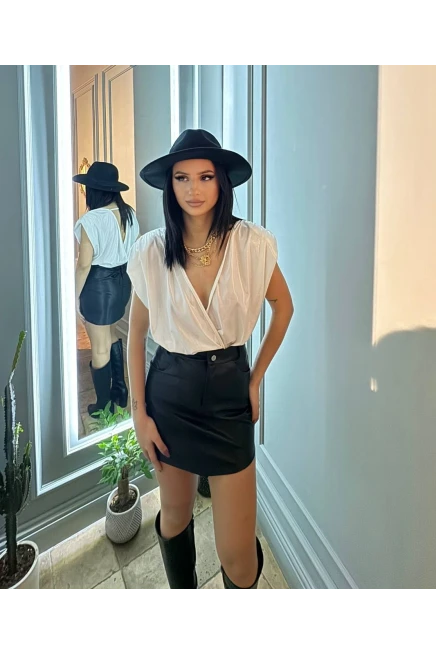 Omzu Vatkalı Varak Detay Bodysuit