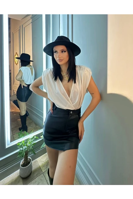 Omzu Vatkalı Varak Detay Bodysuit