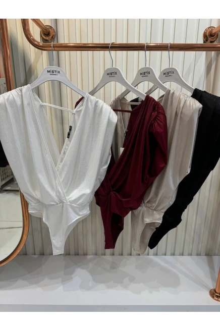 Omzu Vatkalı Varak Detay Bodysuit