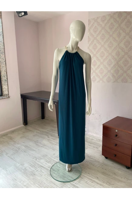 Sundy Kumaş Zincir Detaylı Yırtmaçlı Elbise