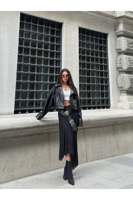 Asimetrik Kesim Astarlı Etek Siyah