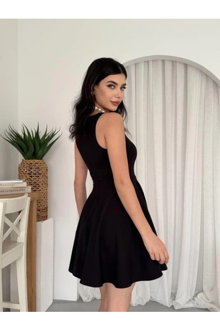 Cep Detaylı Elbise Siyah