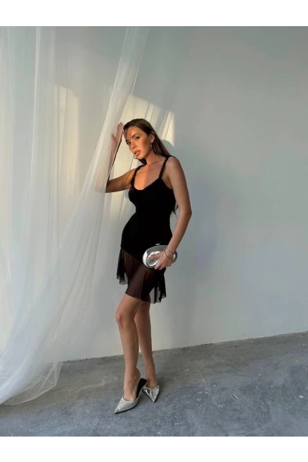 Eteği Tül Detay Elbise Siyah