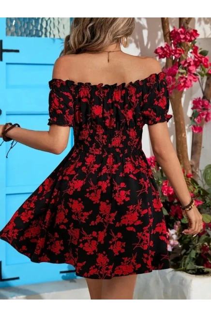 Kısa Kollu Madonna Yaka Desenli Kısa Süprem Elbise