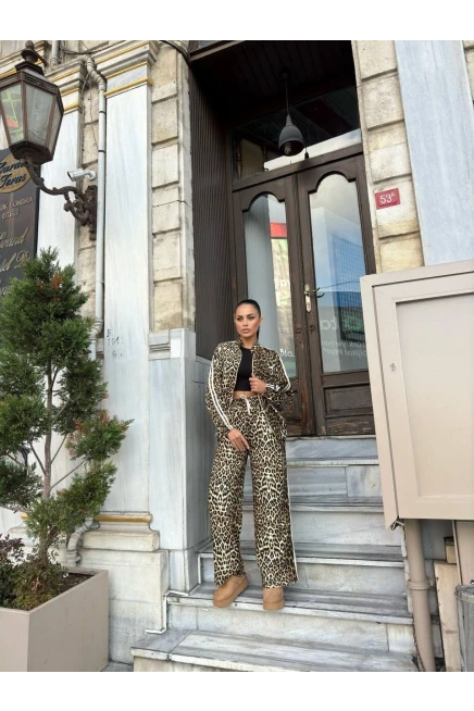 Leopar Şerit Detay Alt Üst Takım