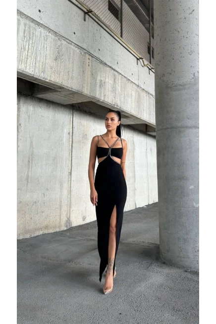 Şerit Taş Detaylı Yırtmaçlı Maxi Elbise