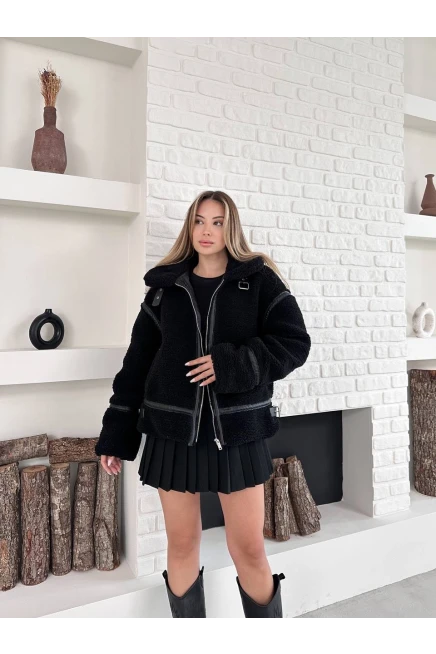 Siyah Oversize Toka Detay Peluş Kaban