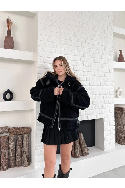 Siyah Oversize Toka Detay Peluş Kaban