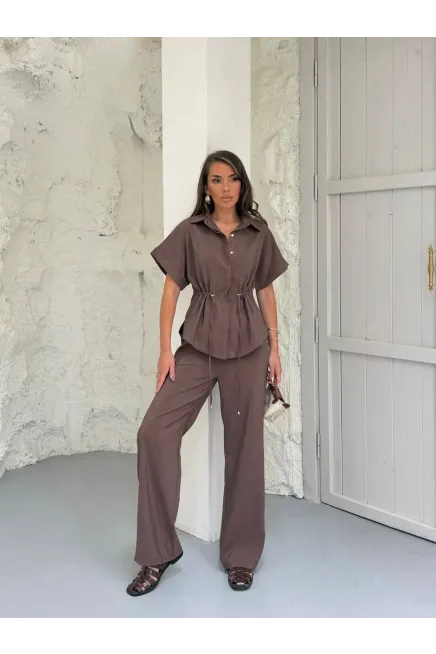 Bel Büzgü Detaylı Kısa Kol Üst ve Pantalon Takım Kahve