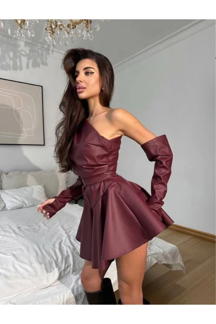 Deri Tokalı Gizli Fermuarlı Kol Detaylar Mini Şortlu Elbise