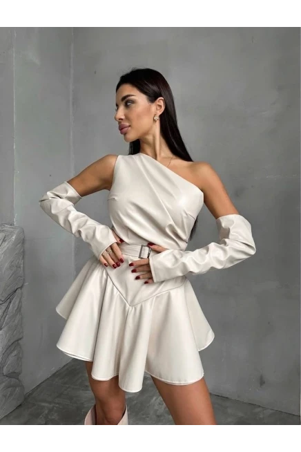 Deri Tokalı Gizli Fermuarlı Kol Detaylar Mini Şortlu Elbise