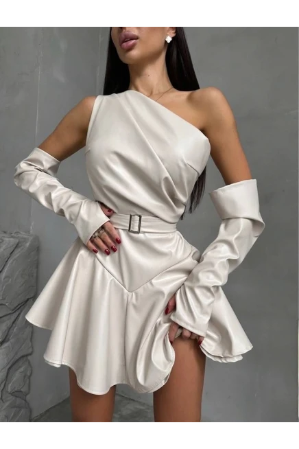 Deri Tokalı Gizli Fermuarlı Kol Detaylar Mini Şortlu Elbise
