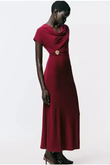 Drape Detaylı Akseuarlı Elbise Bordo