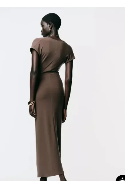 Drape Detaylı Akseuarlı Elbise Kahve
