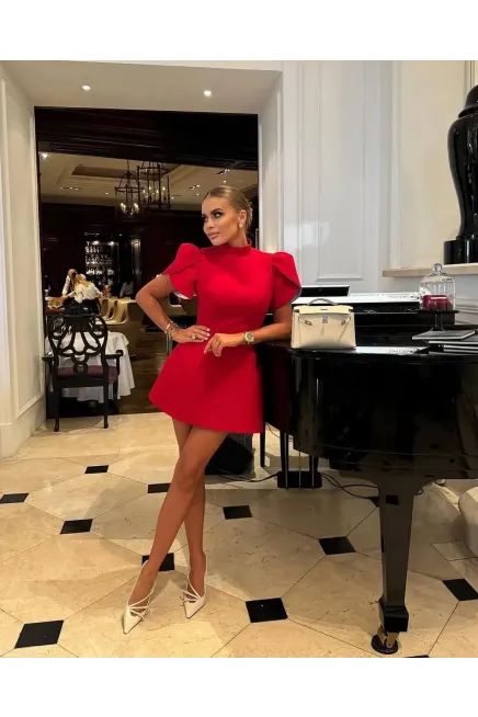 İthal Double Atlas Kumaş Fermuarlı Sırt Detay Mini Elbise Kırmızı