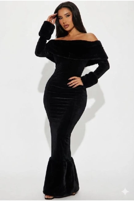 Kadife Kumaş Kürk Detaylı Maxi Elbise Siyah