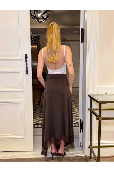 Kadın Sandy Kumaş Dantel Detaylı Yırtmaçlı Uzun Kahve Etek