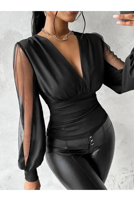 Uzun Yırtmaç Tül Detaylı Derin V Yakalı Sandy Bluz