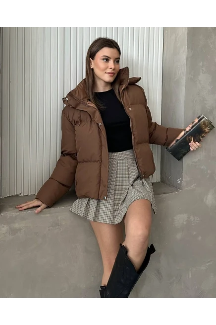 Kapşonlu Yaka Bağcıklı Micro Şişme Mont