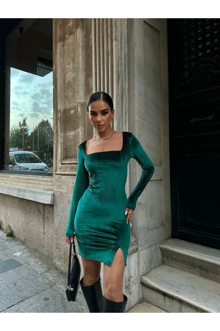 Kare Yaka Kadife Elbise Yeşil