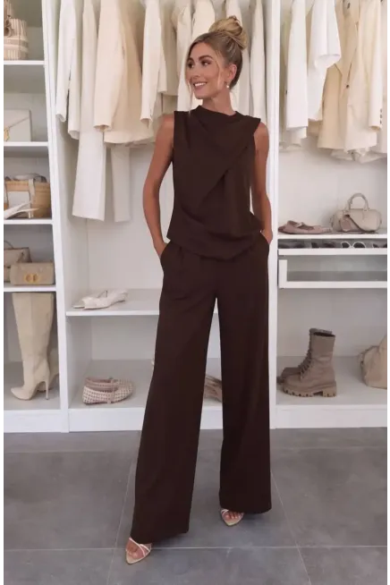 Önü Detaylı Bluz ve Pantalon Alt Üst Takım Kahve