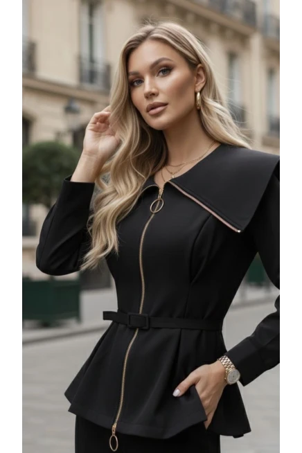 Pelerin Yaka Kemer Detaylı Gömlek