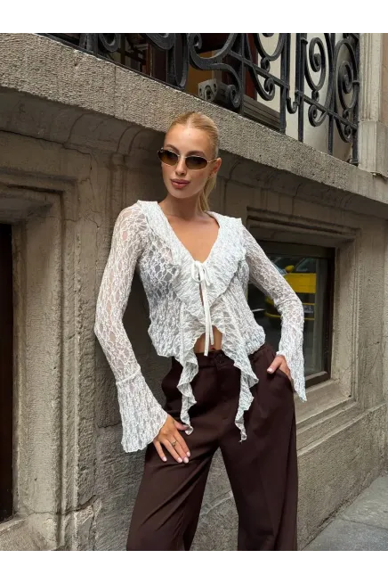 Pervazlı Dantel Kumaş Beyaz Bluz