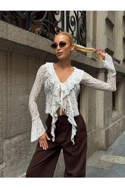Pervazlı Dantel Kumaş Beyaz Bluz