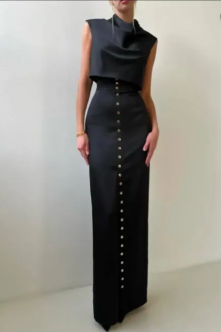 Saten Kumaş Özel İşleme Düğme Detaylı Takım