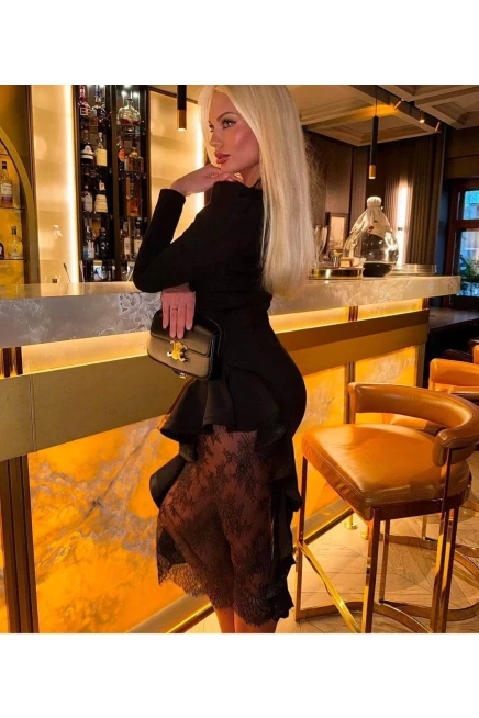 Skuba Kumaş Dantel Detay Volanlı Elbise