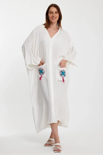 V Yaka Düğme Kapalı Nakışlı Büyük Beden Gömlek Elbise