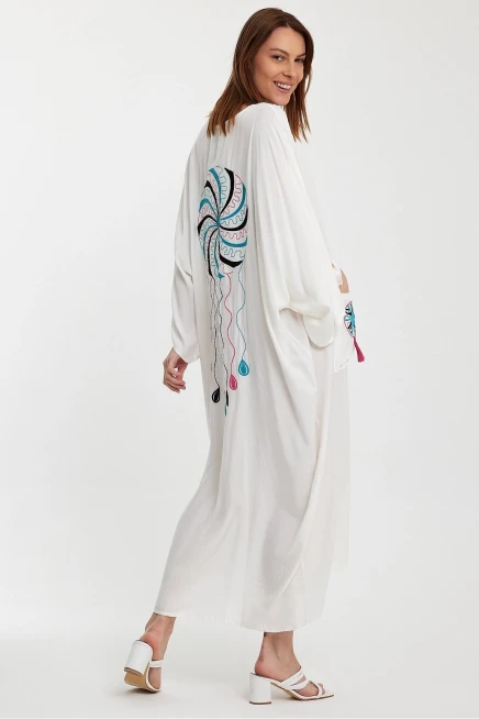 V Yaka Düğme Kapalı Nakışlı Büyük Beden Gömlek Elbise