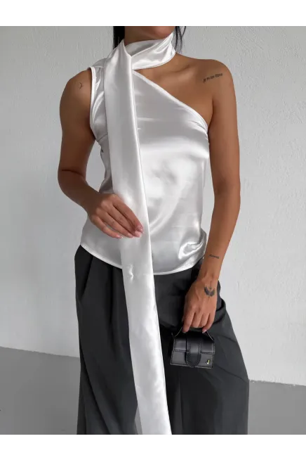 Yaka Detay Saten Bluz Beyaz