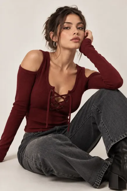 Omuzlardan Açık Uzun Kollu Bağcıklı Kaşkorse Bluz Bordo