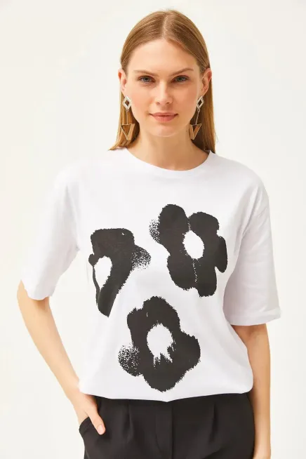 Papatya Baskılı Rahat Kalıp T-Shirt-cln1033-byz