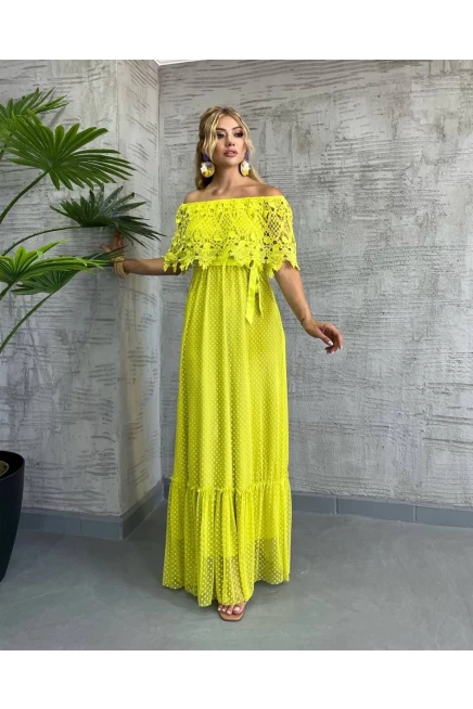 Madonna Yaka Güpürlü Maxi Elbise